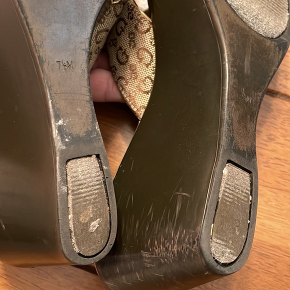 Guess summer wedges too nice to throw away too worn to sell - Picture 7 of 9